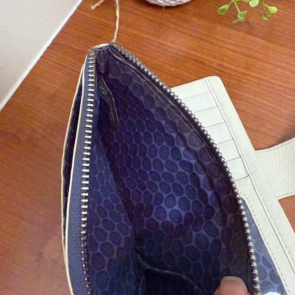 Brighton Leather Wallet White With multicolor Braided band around - Picture 9 of 16